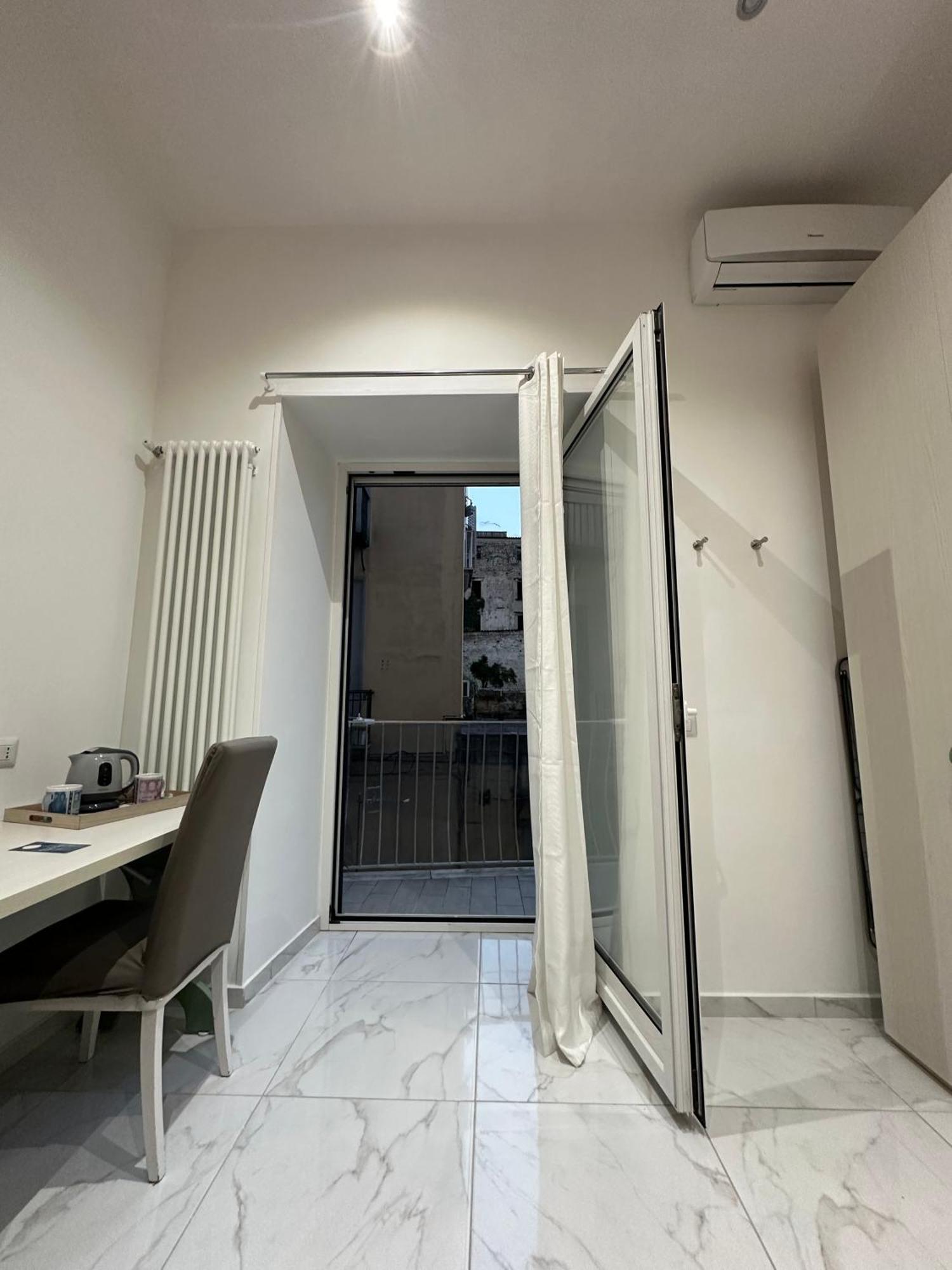 Santa Chiara Garden View B&B Neapol Exteriér fotografie